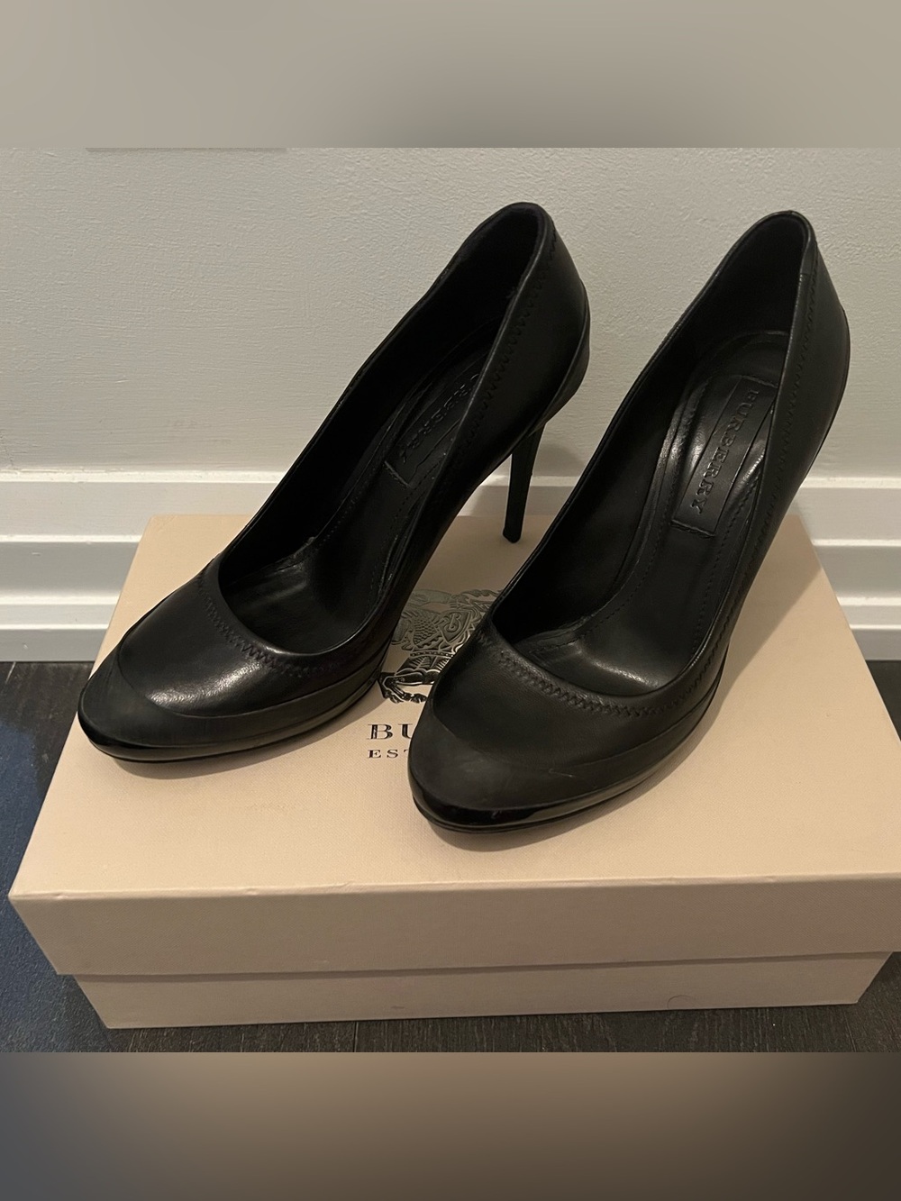 Burberry Black Leather Stiletto Pumps